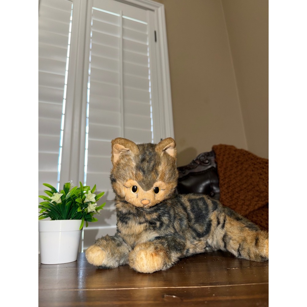 VINTAGE PURR-FECT TAKARA STUFFED "ANIMATED" TIGER CAT